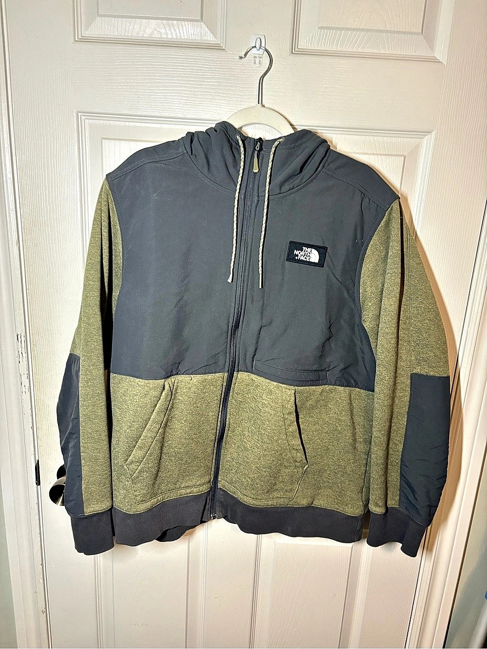 The North Face Heritage Patch Full-Zip Hoodie Men's Gray & Green XL